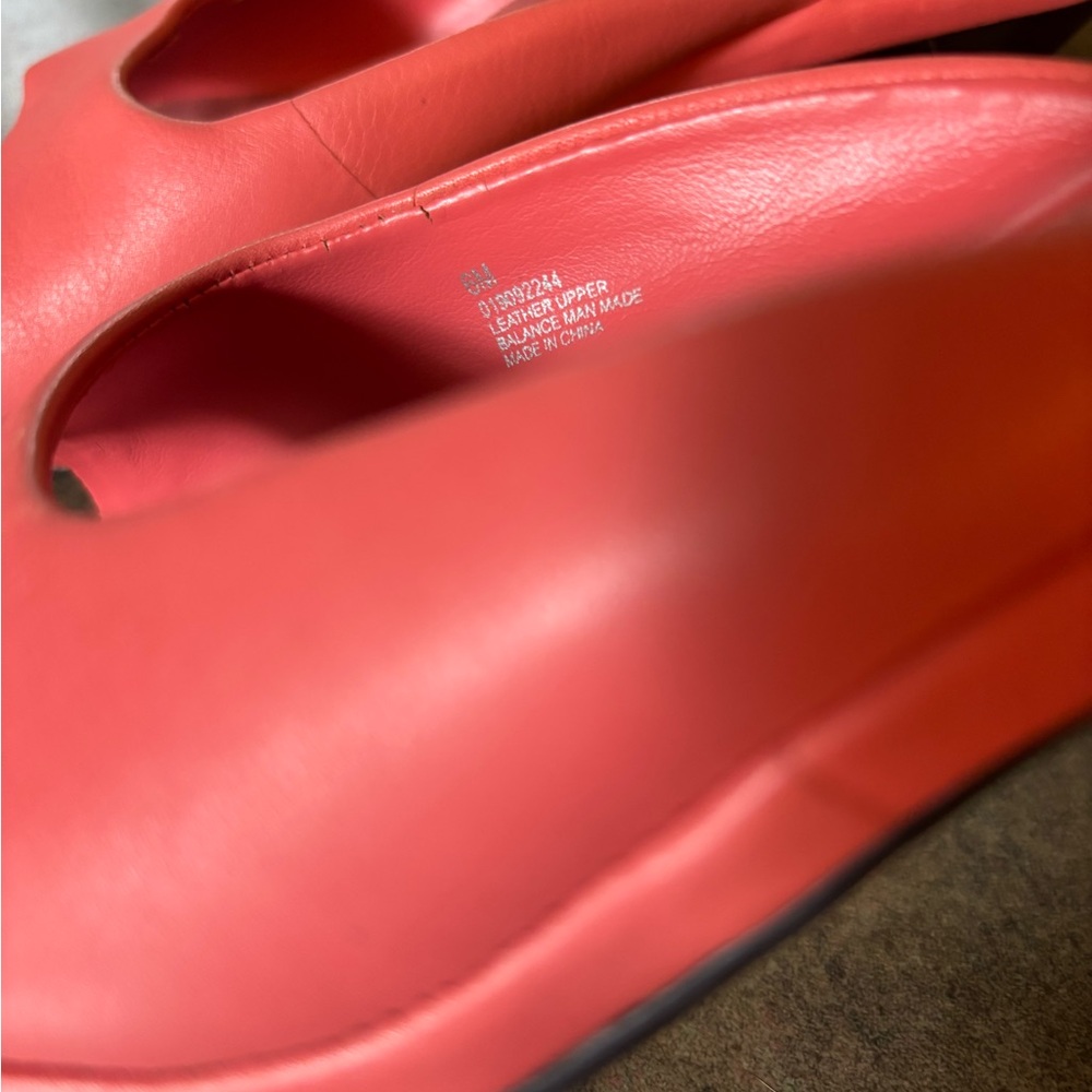 Coldwater Creek Women's Peachy Pink Leather Slide Sandals - Picture 4 of 7